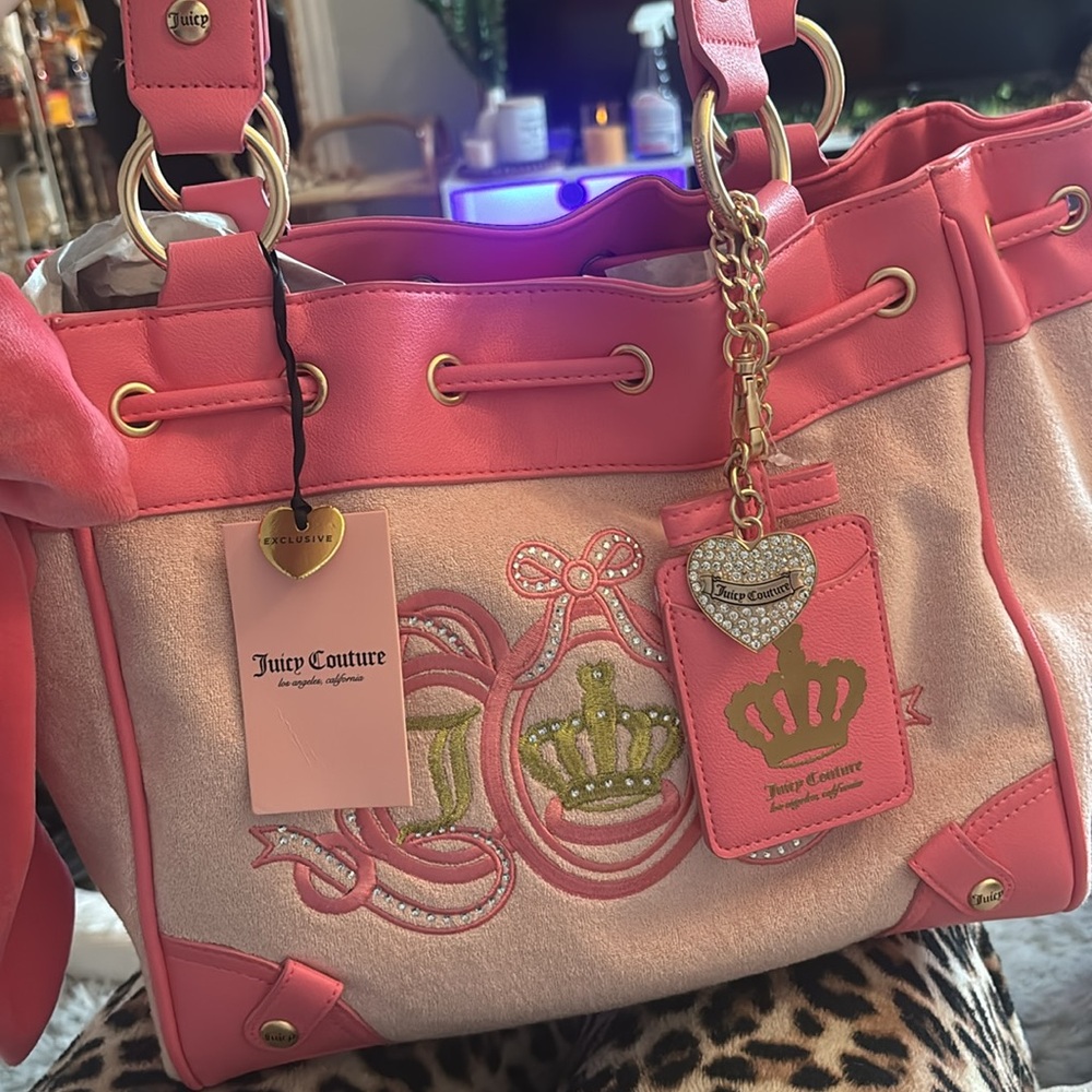 SOLD Viral rare juicy couture daydreamer tote - Picture 4 of 4